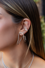 Load image into Gallery viewer, Ellie Earrings
