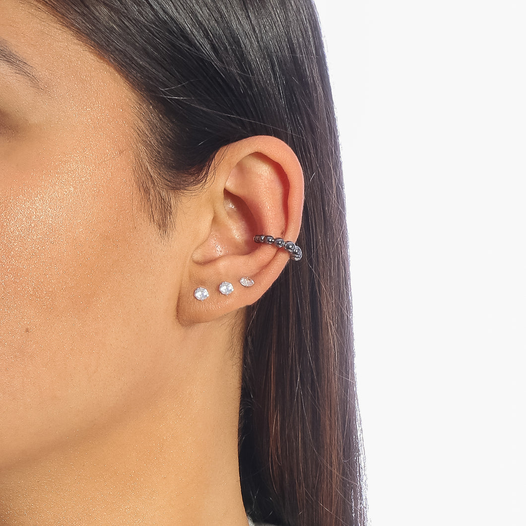 Ball Earcuff Piercing