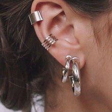 Load image into Gallery viewer, Camillx Earrings
